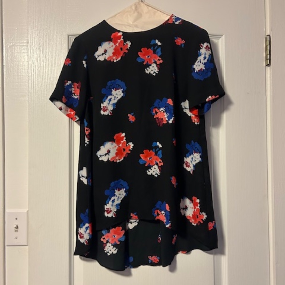 Vince Camuto Blouse - Black with orange/white/blue flowers - size XS